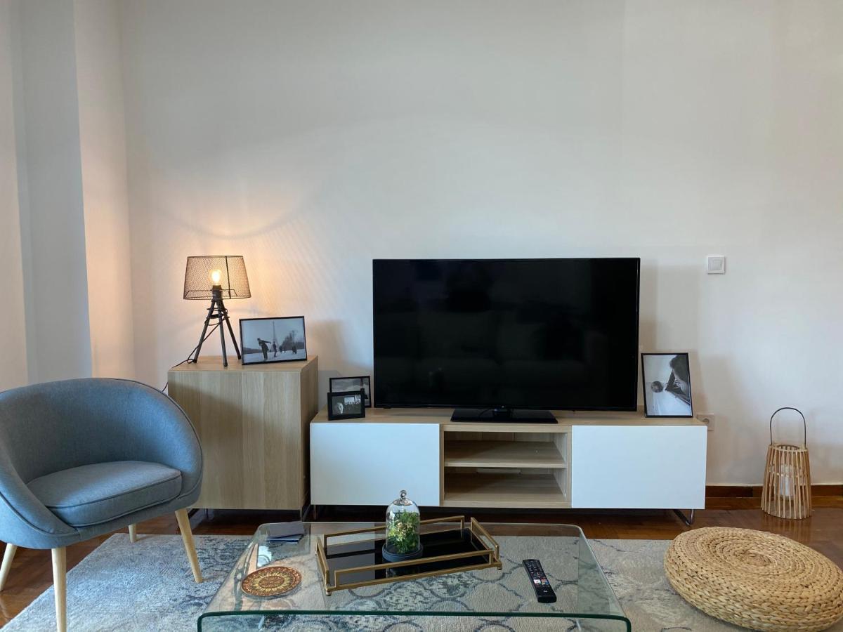 Galaxy Home Spacious & Renovated Apartment Athen Exterior foto